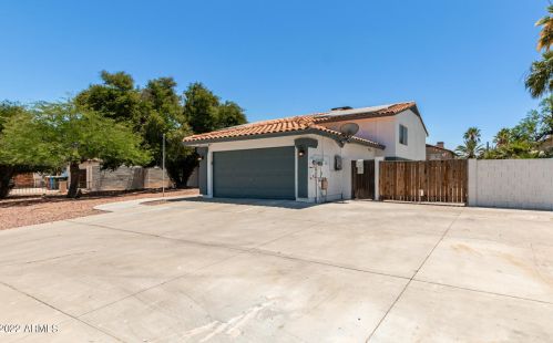 4913 Acoma Dr, Glendale AZ  85306-3828 exterior