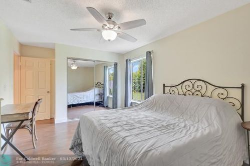10579 Bobbie Ln, West Palm Beach FL  33411-3042 exterior
