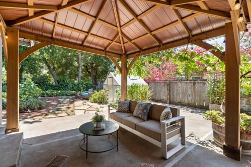 1590 Cunningham Way, Santa Rosa CA  95403-2342 exterior