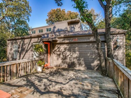 222 Scenic Dr, Lewisville TX  75077-6760 exterior