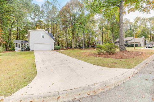 502 Pinegate Rd, Peachtree City, GA 30269-1121
