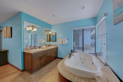51705 Avenida Madero, La Quinta CA  92253-3114 exterior