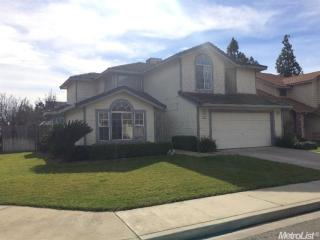220 Sai Ln, Turlock CA  95382-9594 exterior