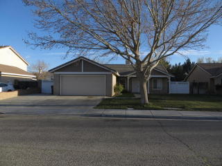 6300 Jasper Ct, Lancaster, CA 93536-7581