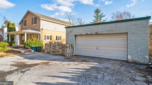 701 Fireline Rd, Palmerton PA  18071-5505 exterior