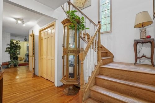 21 Spywood Rd, Sherborn, MA 01770-1219