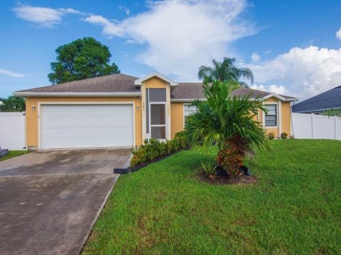 3657 Masilunas St, Fort Pierce, FL 34953-5249