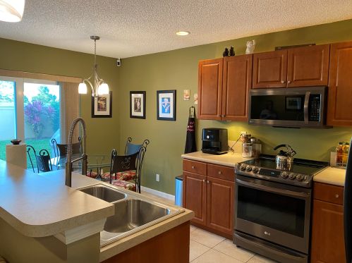 3367 Commodore Ct, West Palm Beach, FL 33411-6481
