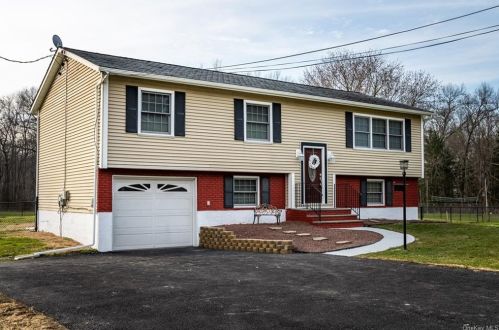 87 Degarmo Hills Rd, New Hamburg, NY 12590-2137