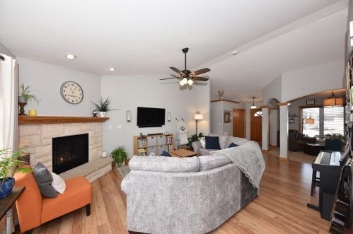 5830 121, Milwaukee WI 53227-3878 exterior