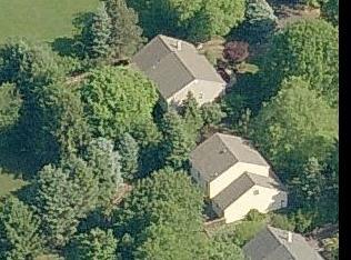 2784 Stoke Pl, Gardenville PA  18902-1837 exterior