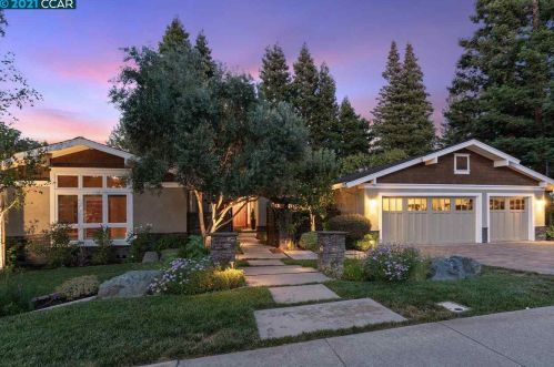651 Sheri Ln, Danville, CA 94526-3932