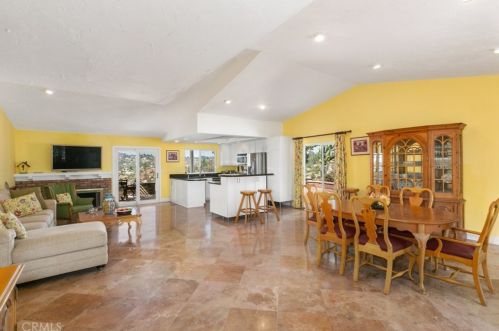 3806 Via Escuda, La Mesa CA 91941-7315 exterior