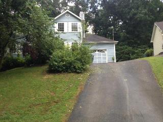 506 Wilder Valley Ln, Hixson, TN 37343-2819