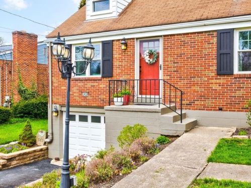 202 Woodland Ave, Glenshaw, PA 15116-2005