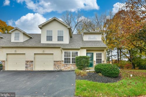1 Stuart Dr, Norristown, PA 19401-6510