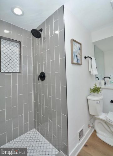 2608 Pioneer Ln, Falls Church VA  22043-3413 exterior