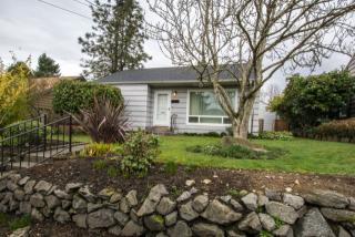 10046 61st Ave, Seattle, WA 98178-2333