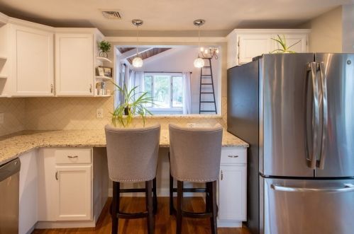 3 Madison Ave, Peabody MA 01960-2121 exterior