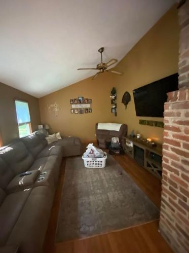 116 Money Hill Rd, Glocester, RI 02814-1361