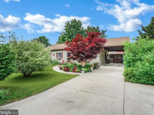 309 Tow Path Ln, Lincoln Colliery, PA 17963-9794