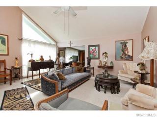 1816 Kanapuu Dr, Kailua, HI 96734-4184