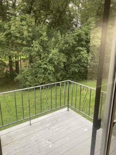 12 Field Ct, Fishkill NY  12524-2613 exterior