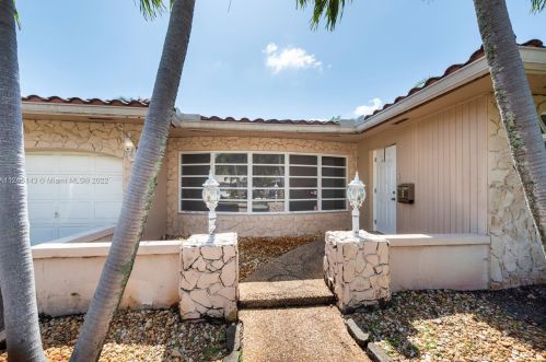 3601 33rd Ter, Hollywood FL  33021-2503 exterior