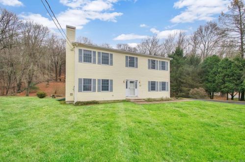 142 Windham Rd, North Windham, CT 06247-1620