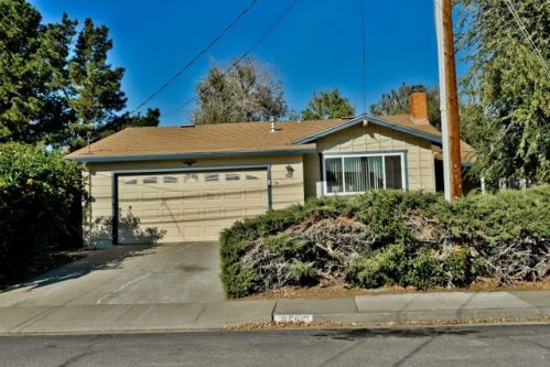 3597 Skylark Dr, Concord, CA 94520-1514