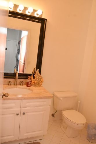 1990 103rd Ter, Hollywood FL  33025-1797 exterior