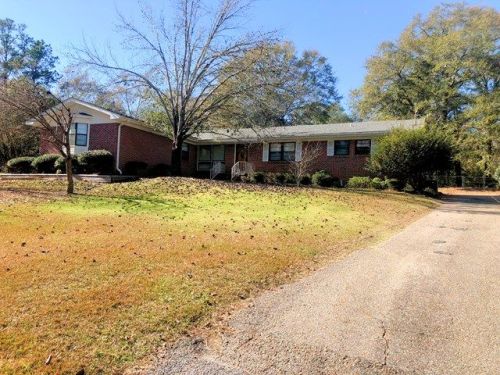 705 Woodhaven Dr, Opp, AL 36467-1735