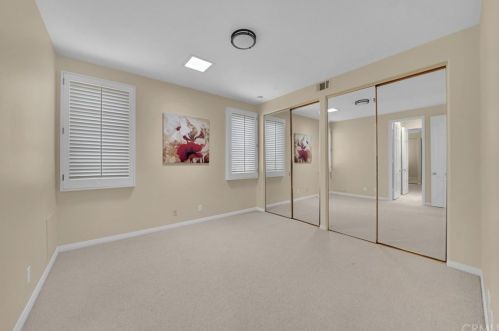 6471 Morningside Dr, Huntington Beach CA  92648-6106 exterior