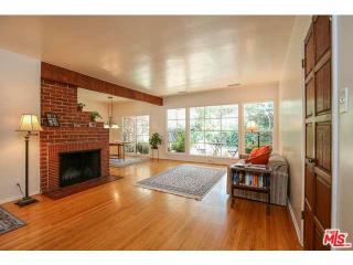 3526 Burnside Ave, Los Angeles, CA 90016-5111