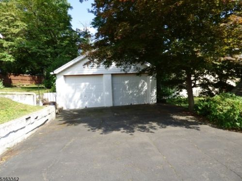 82 Myrtle Ave, Nutley NJ  07110-2834 exterior