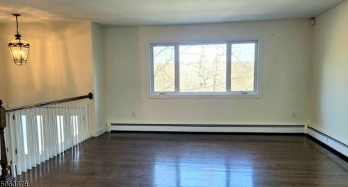 78 Seneca Lake Rd, Sparta NJ  07871-2828 exterior