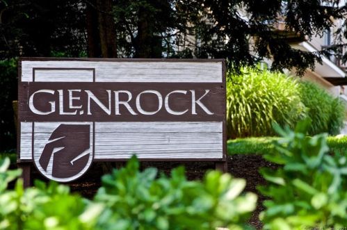 56 Glenrock, Norwalk CT  06850-1378 exterior