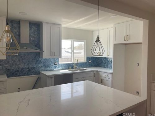 1143 23rd St, Manhattan Beach CA  90266-2927 exterior