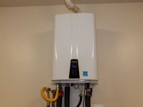 2210 Prospect Ave, Lake Nacimiento CA  93446-7395 exterior