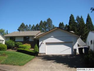 889 Alvina St, Salem, OR 97306-1547