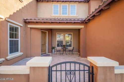 21807 37th St, Phoenix AZ  85050-4953 exterior