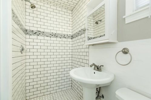 18 Lyncrest Dr, Galveston TX  77550-3215 exterior