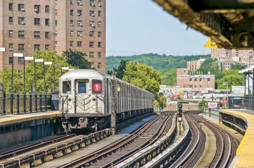 511 232nd St, Bronx NY  10463-3530 exterior