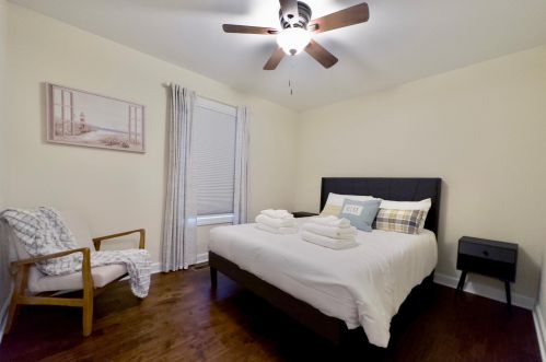 724 Joshua Ln, Lake Geneva WI  53147-4746 exterior