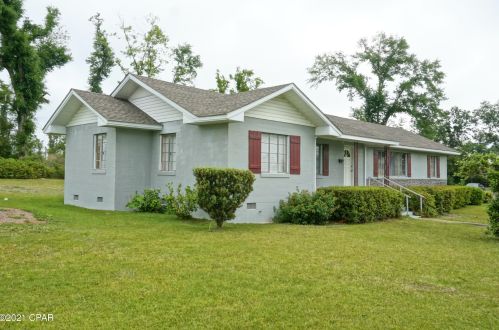 4320 7th Ave, Marianna, FL 32446-2039
