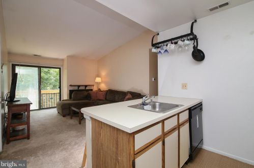 108 Ashton Ct, West Deptford NJ  08051-2001 exterior