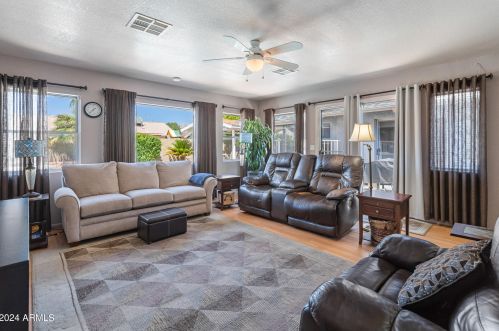 4746 Evans Dr, Glendale AZ  85306-4431 exterior