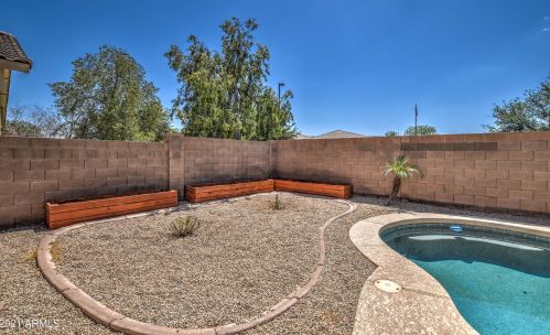 1088 Sierra St, Gilbert AZ  85296-3832 exterior