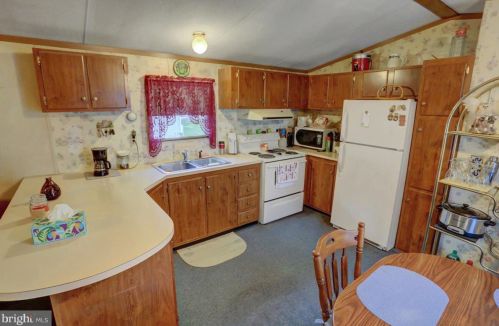 231 Shippensburg Mobile Est, Lees Cross Roads PA  17257-9526 exterior