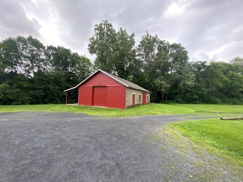 111 Western Ave, Marlborough NY  12542-5141 exterior
